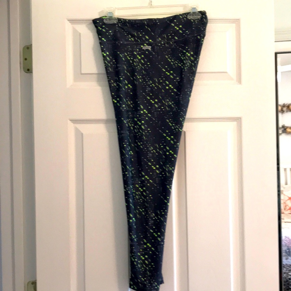 X PRO PBX Exercise Pants L Waist 32” L- 33” In 25” Stretch, Dk Gray Neon Green